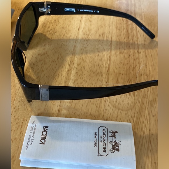 Coach sunglasses - Picture 3 of 11